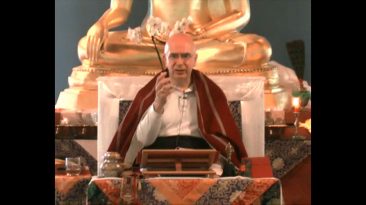Denys Rinpoché enseignant sur le thème "Bien vivre les émotions"